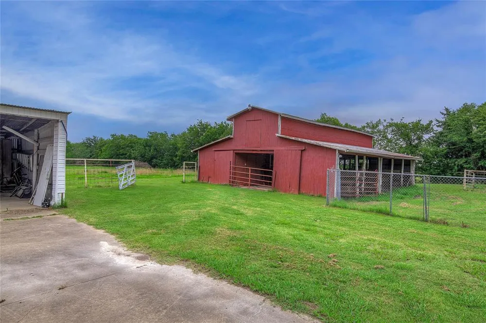 7209 Hackberry Drive Greenville, TX 75402