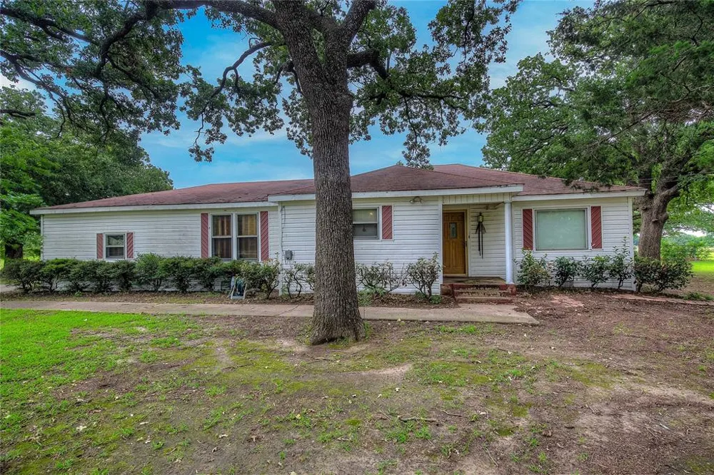7209 Hackberry Drive Greenville, TX 75402