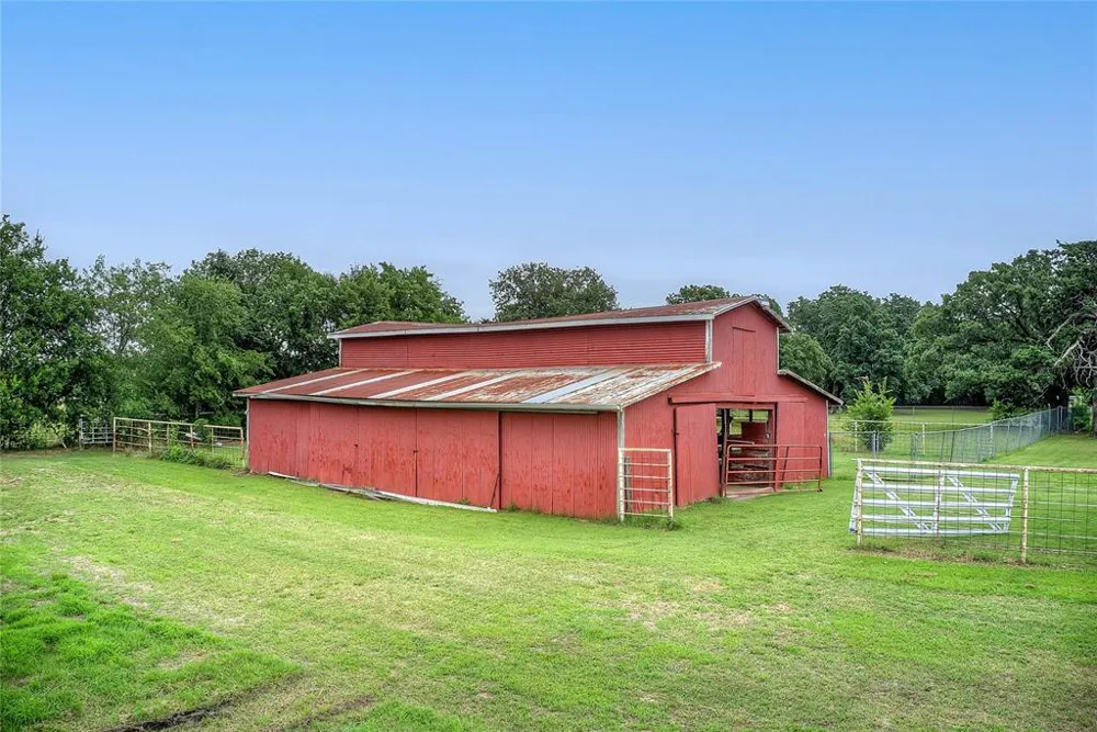 7209 Hackberry Drive Greenville, TX 75402