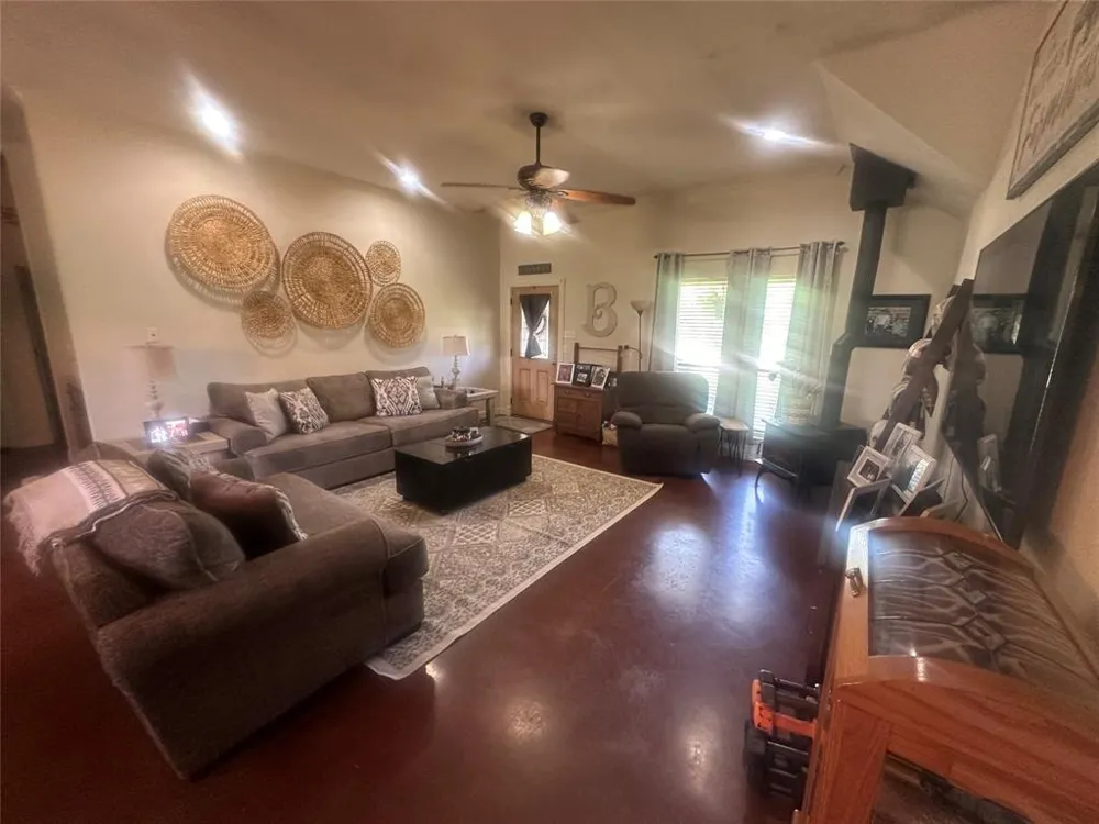 1791 Crawford Lane Graford, TX 76449