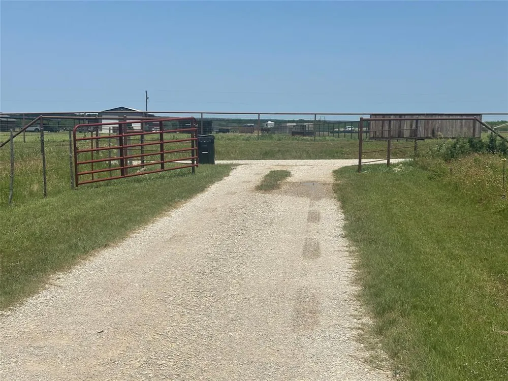 1791 Crawford Lane Graford, TX 76449