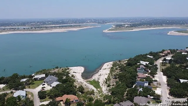 1416 Canyon Edge Canyon Lake, TX 78133