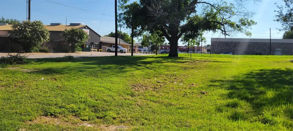209 E 1st Street Springtown, TX 76082