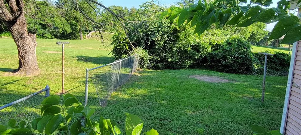 208 Optimist Road Springtown, TX 76082