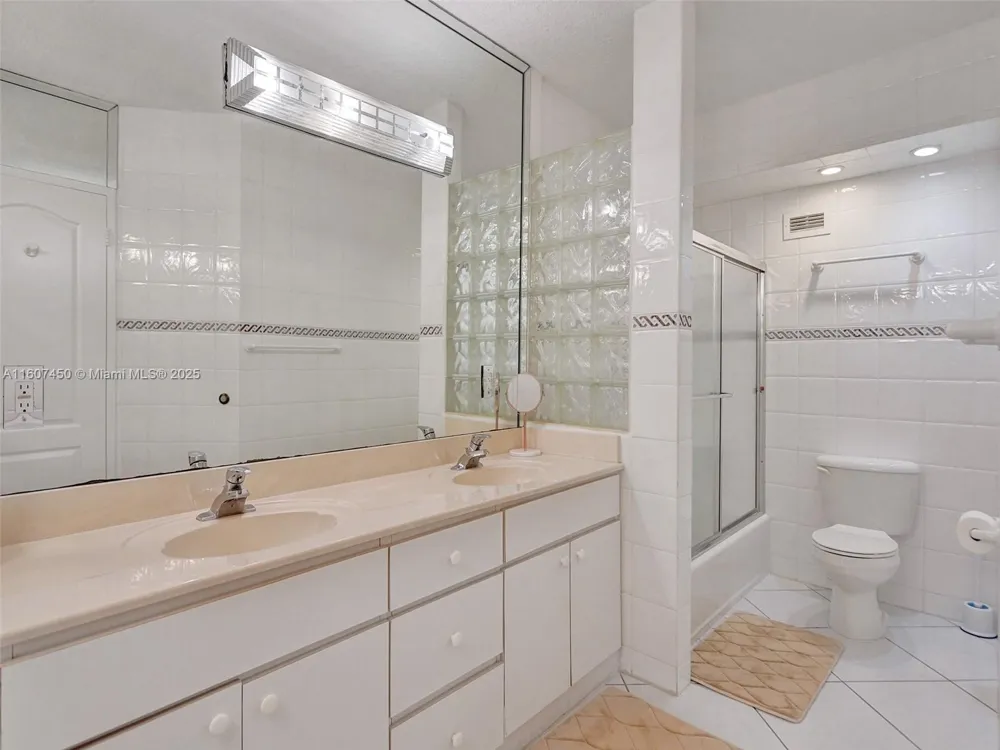 3725 S OCEAN DR #1506 Hollywood, FL 33019
