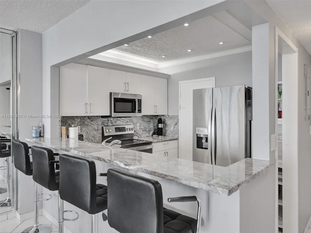 3725 S OCEAN DR #1506 Hollywood, FL 33019