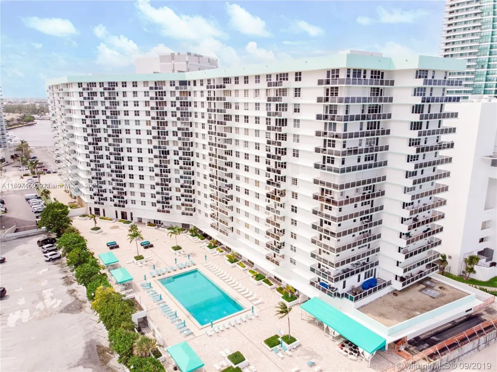 3725 S OCEAN DR #1506 Hollywood, FL 33019