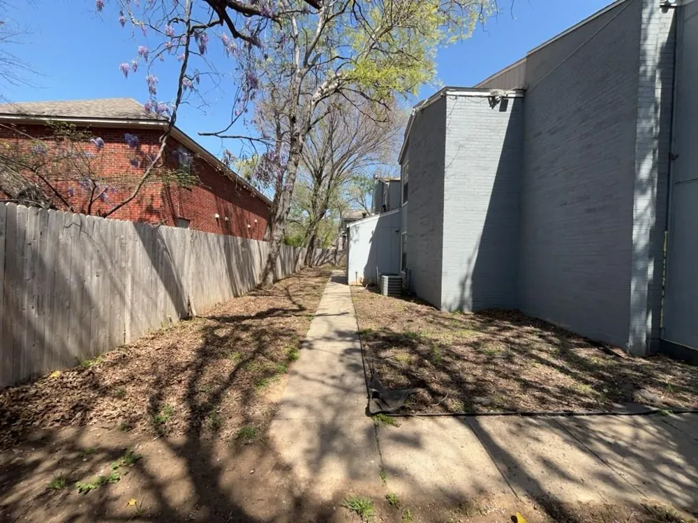 219 Fry Street #11 Denton, TX 76201