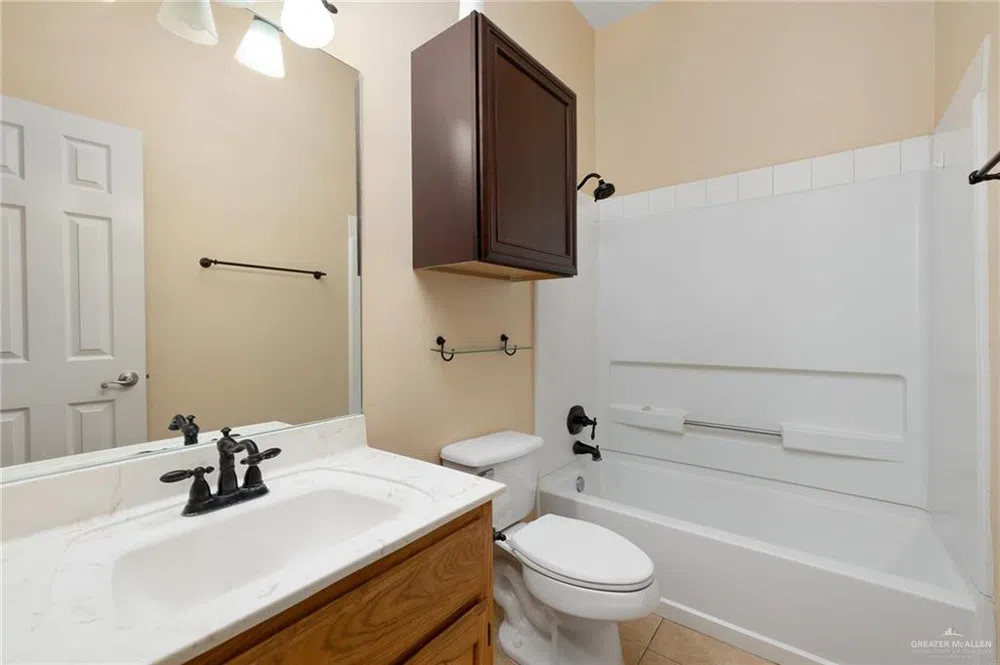 4316 Date Palm Avenue McAllen, TX 78501