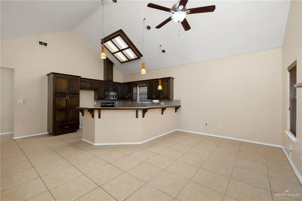 4316 Date Palm Avenue McAllen, TX 78501