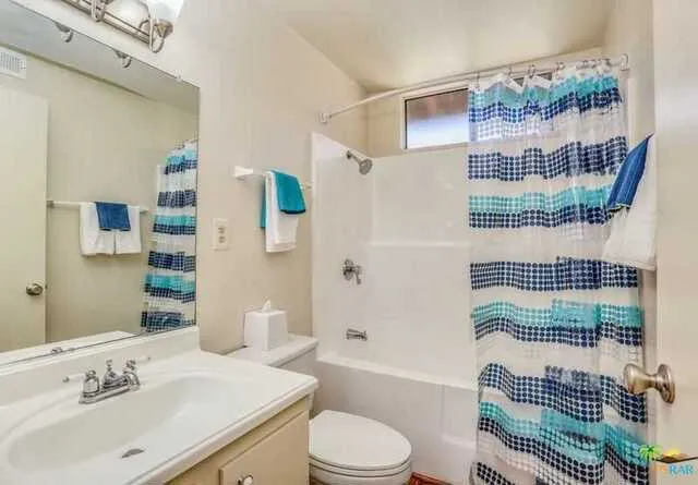75235 Vista Corona Palm Desert, CA 92211