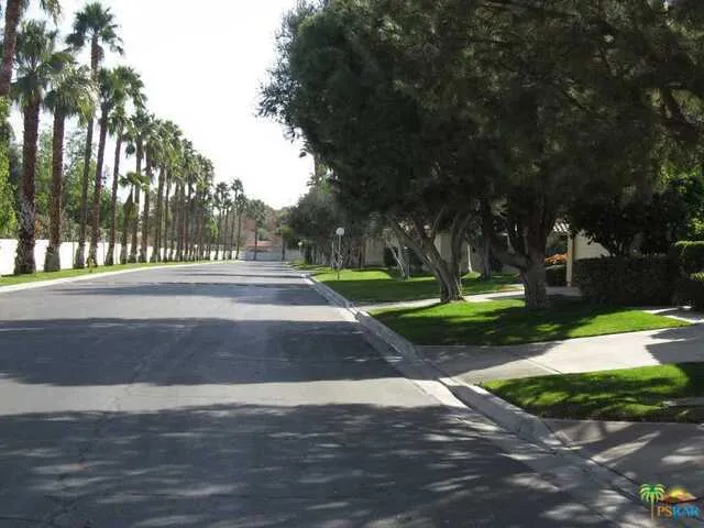 75235 Vista Corona Palm Desert, CA 92211