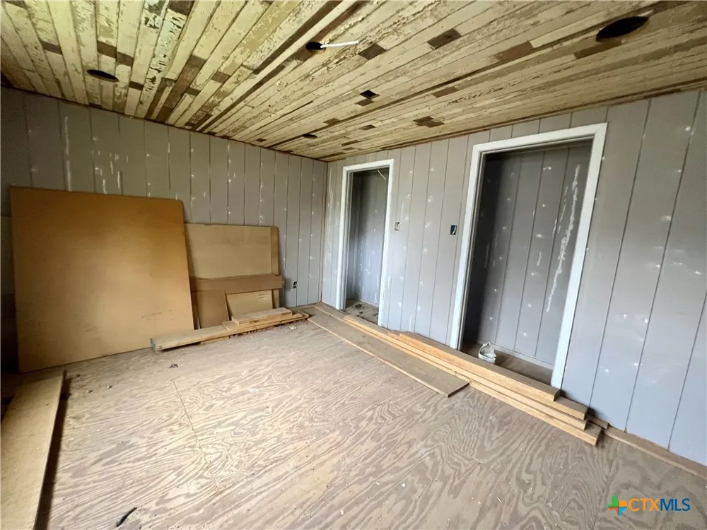 1902 MCLEOD STREET Cuero, TX 77954