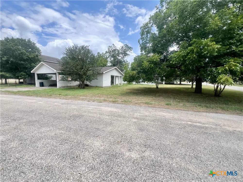 1902 MCLEOD STREET Cuero, TX 77954