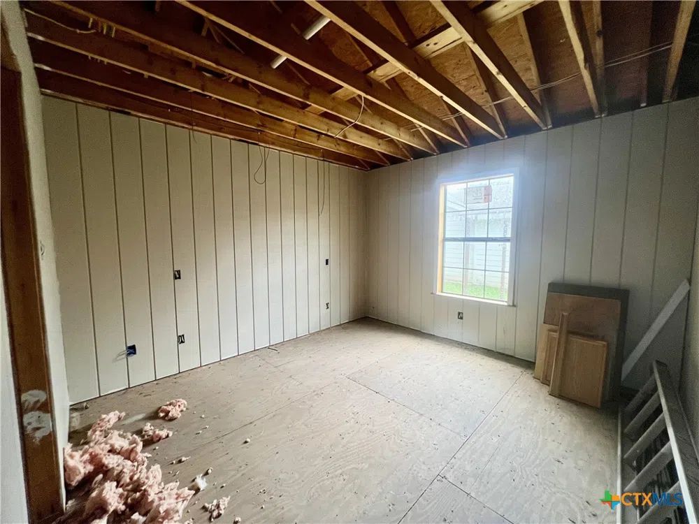 1902 MCLEOD STREET Cuero, TX 77954