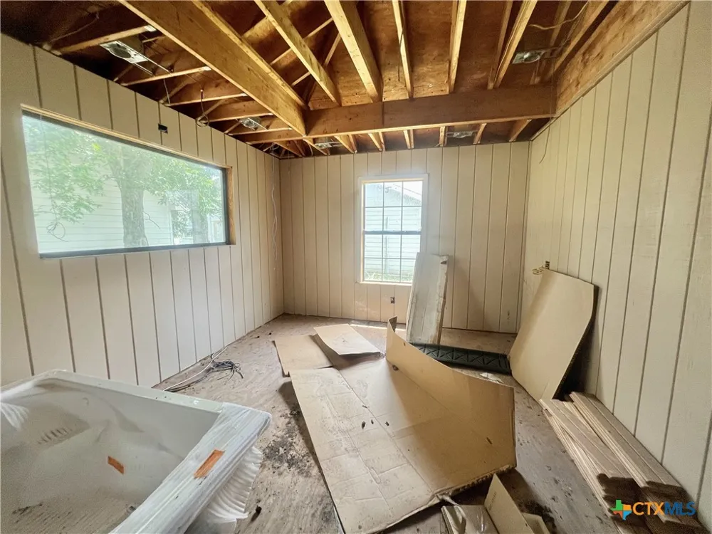 1902 MCLEOD STREET Cuero, TX 77954