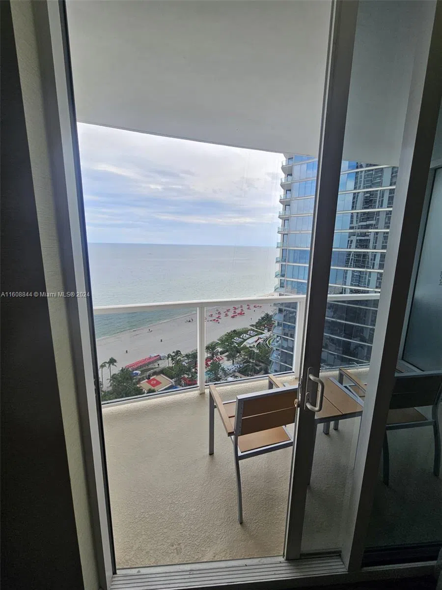 18001 Collins Ave #2610 Sunny Isles Beach, FL 33160