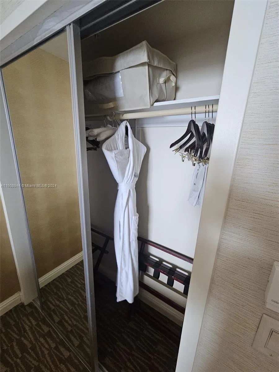 18001 Collins Ave #2610 Sunny Isles Beach, FL 33160
