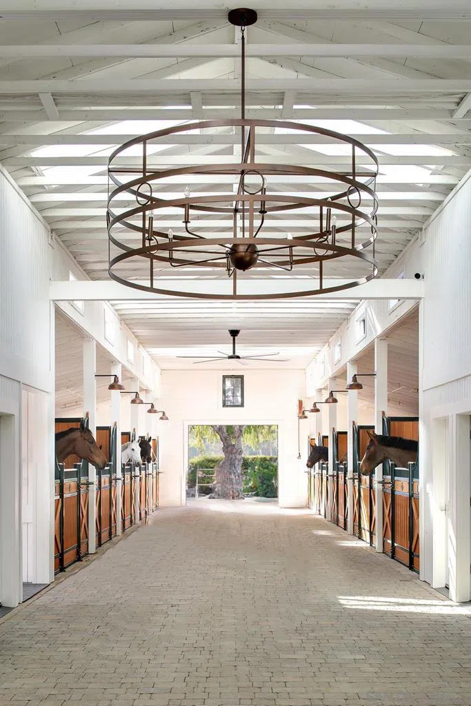 16147 Via De Santa Fe Rancho Santa Fe, CA 92067