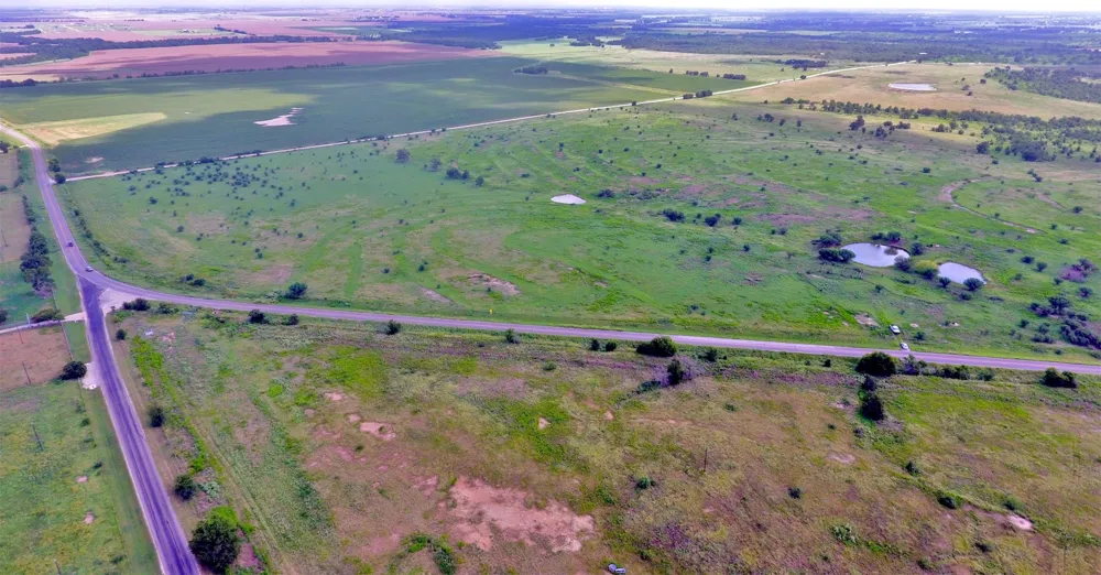 11373 Fm 112 Thrall, TX 76578
