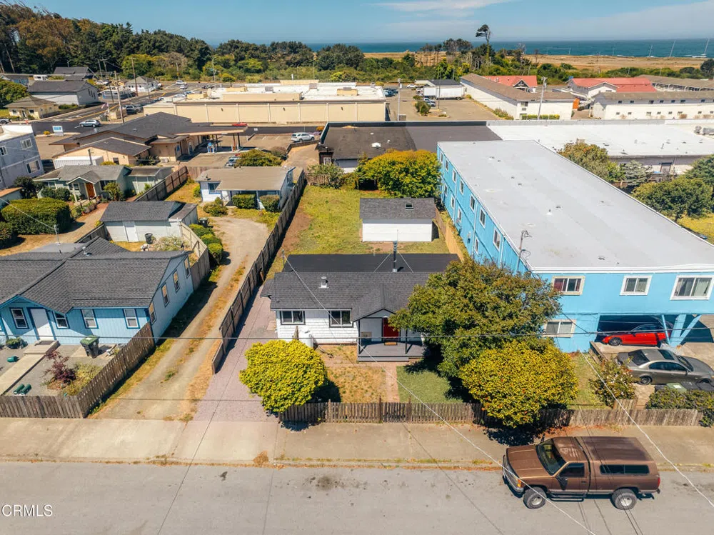 459 S Mcpherson Street Fort Bragg, CA 95437