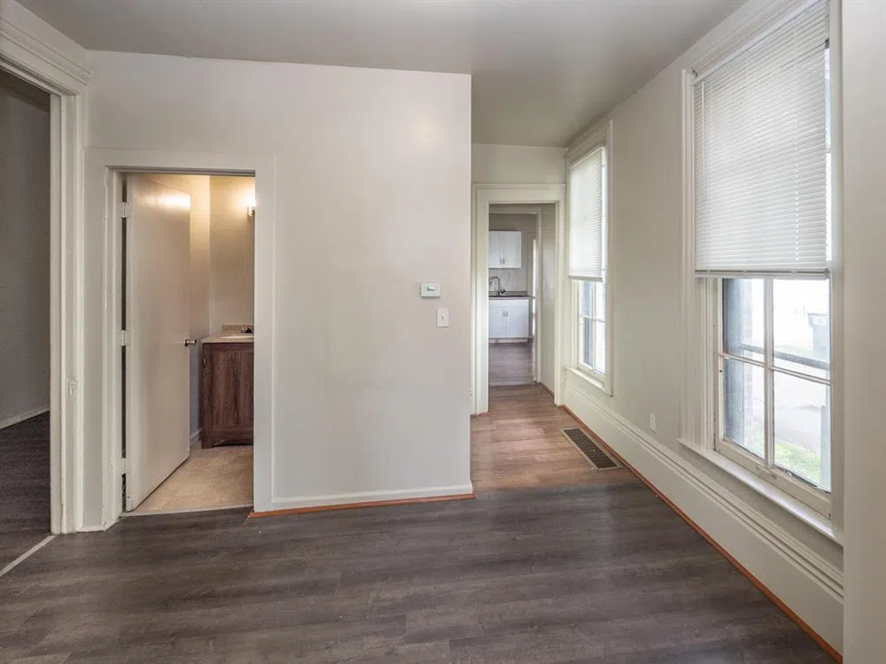 935 W Lovell Street Kalamazoo City, MI 49007