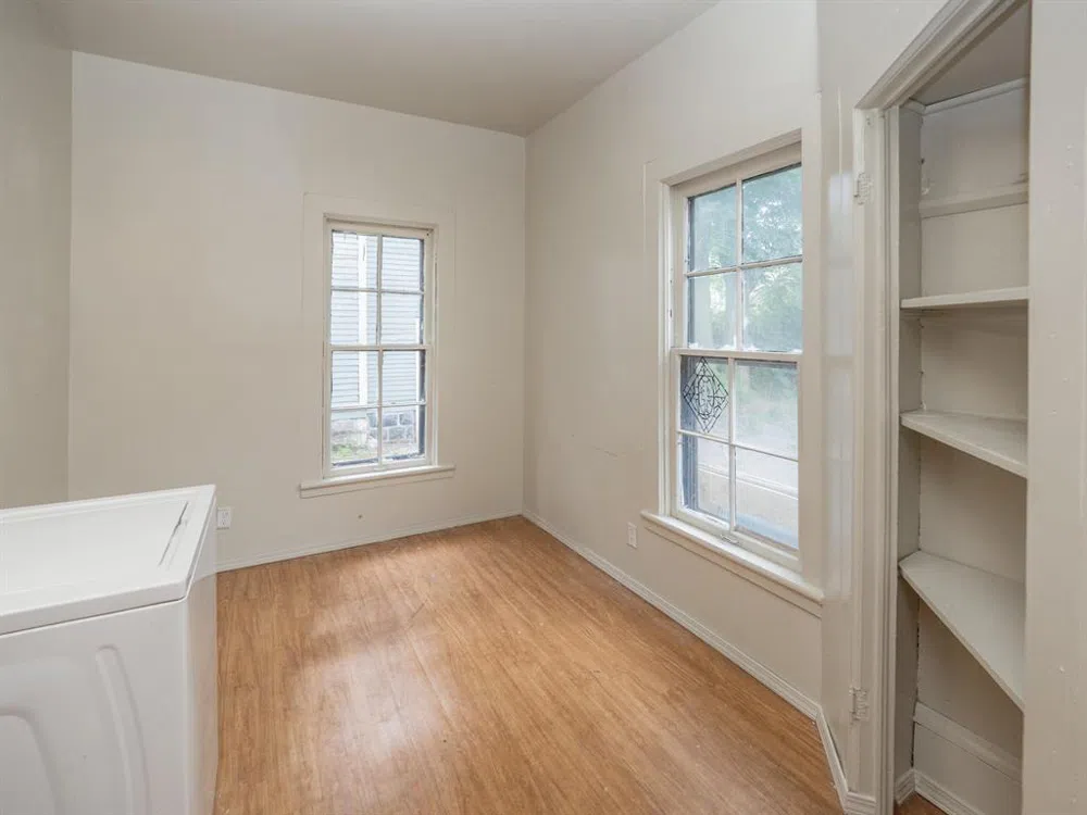 935 W Lovell Street Kalamazoo City, MI 49007