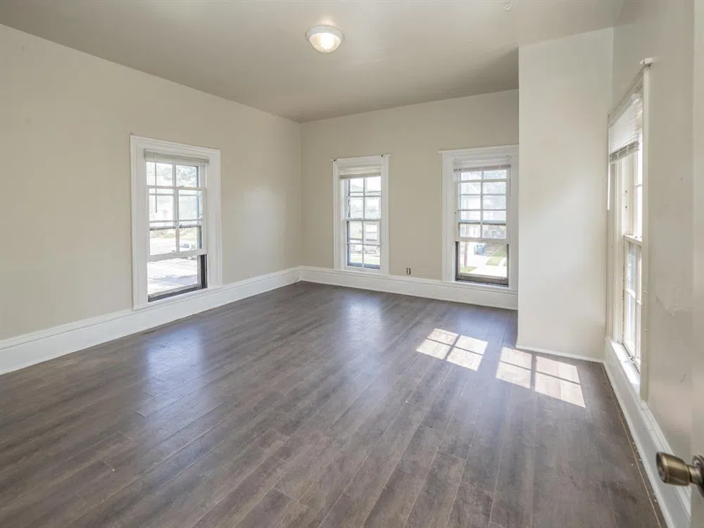 935 W Lovell Street Kalamazoo City, MI 49007