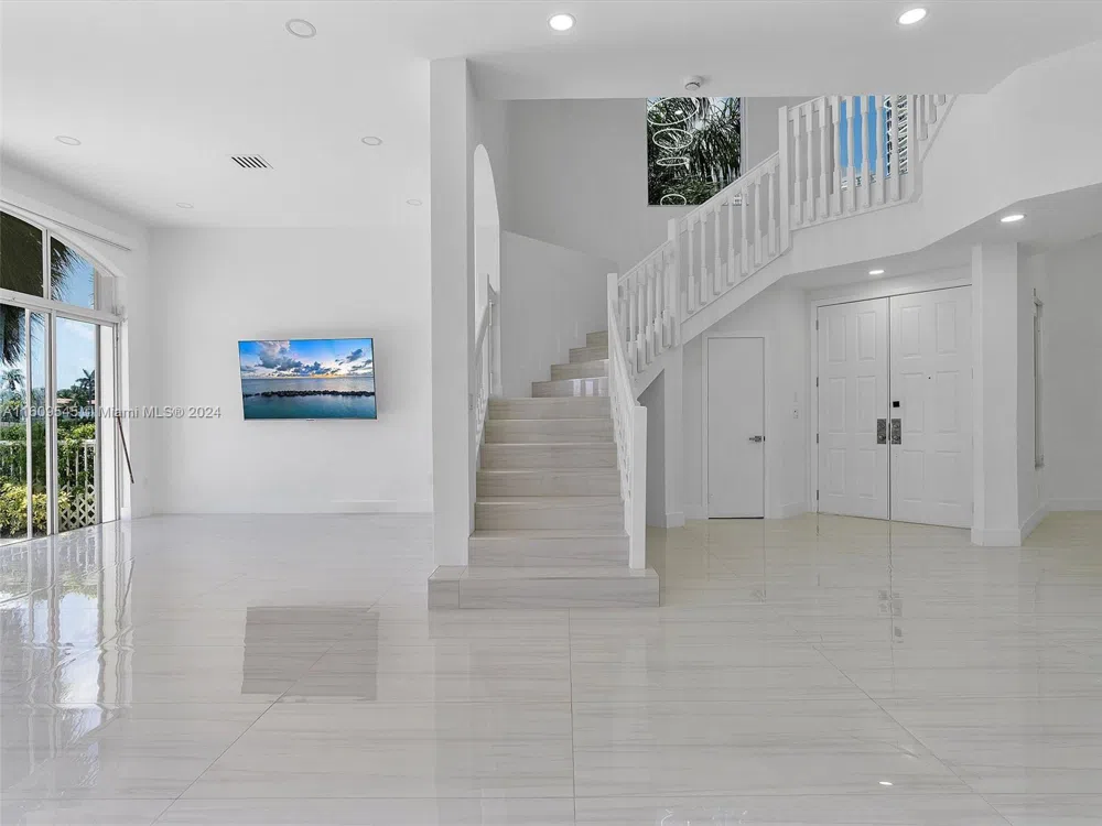 21301 NE 38th Ave #58 Aventura, FL 33180