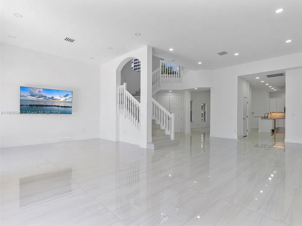 21301 NE 38th Ave #58 Aventura, FL 33180