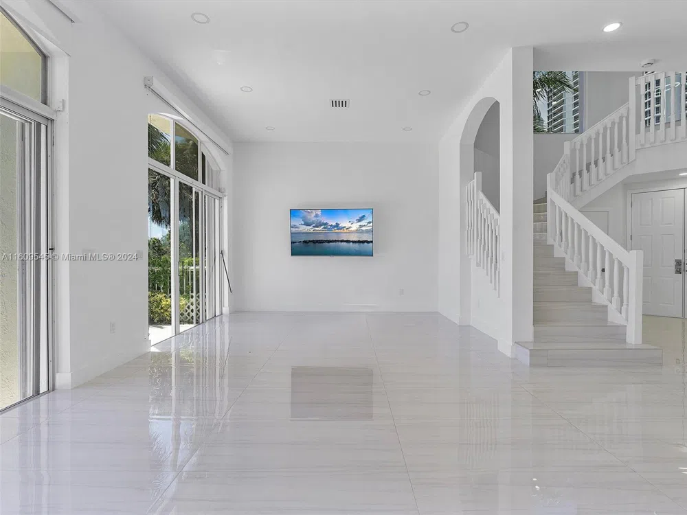 21301 NE 38th Ave #58 Aventura, FL 33180