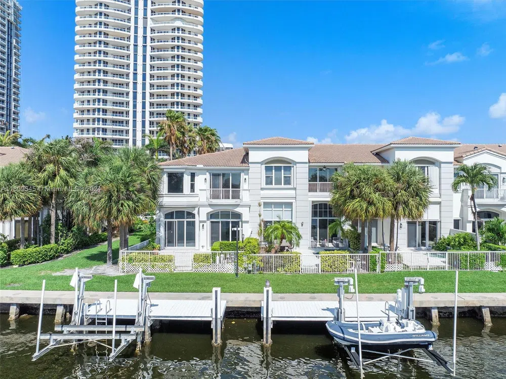 21301 NE 38th Ave #58 Aventura, FL 33180