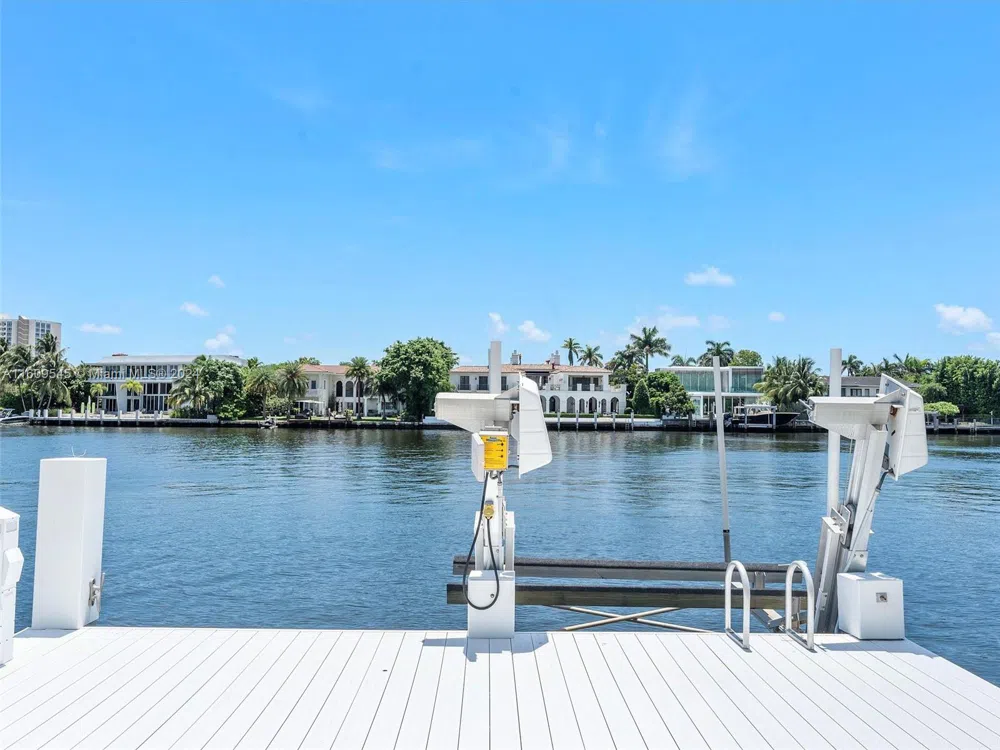 21301 NE 38th Ave #58 Aventura, FL 33180