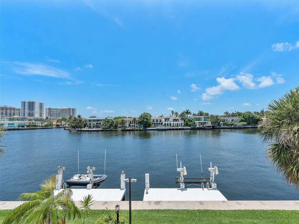 21301 NE 38th Ave #58 Aventura, FL 33180
