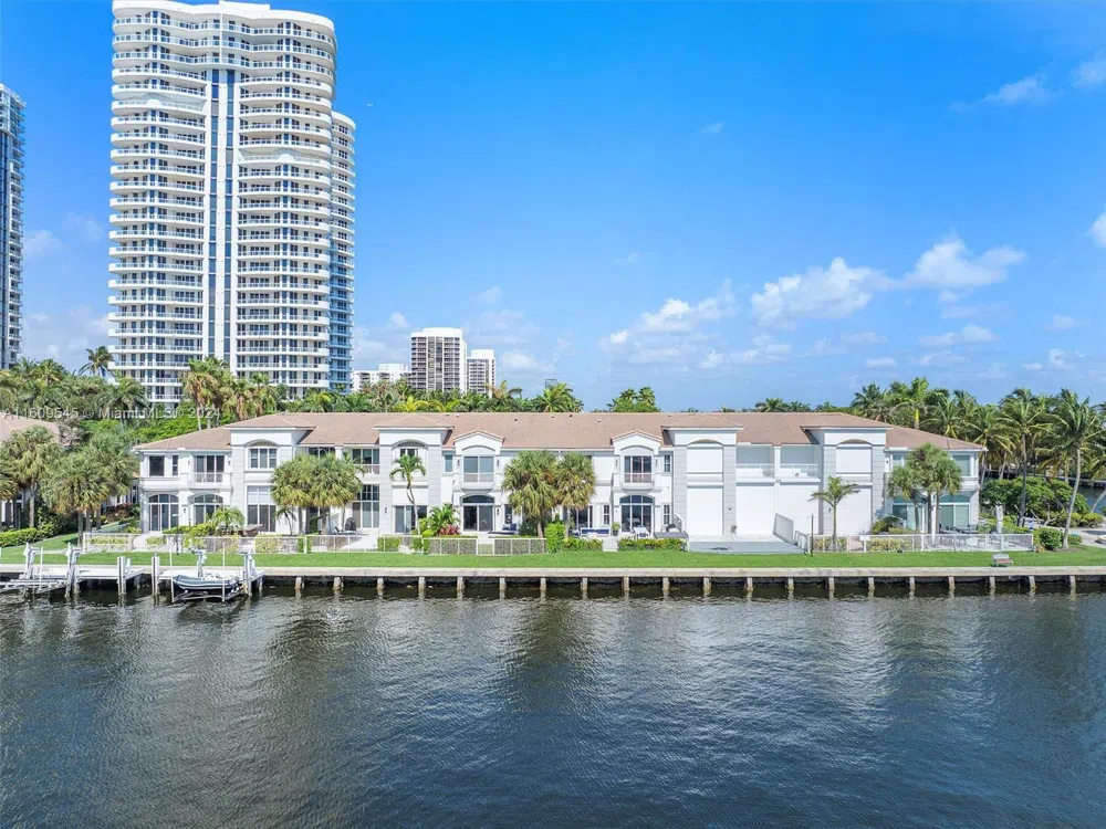 21301 NE 38th Ave #58 Aventura, FL 33180