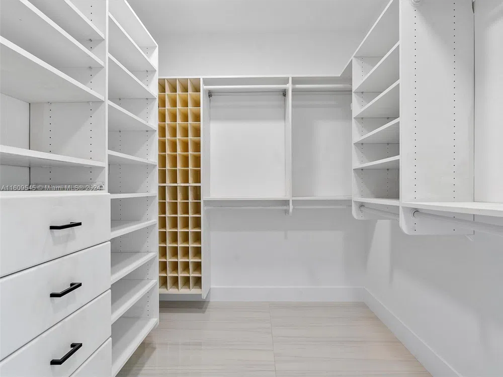 21301 NE 38th Ave #58 Aventura, FL 33180