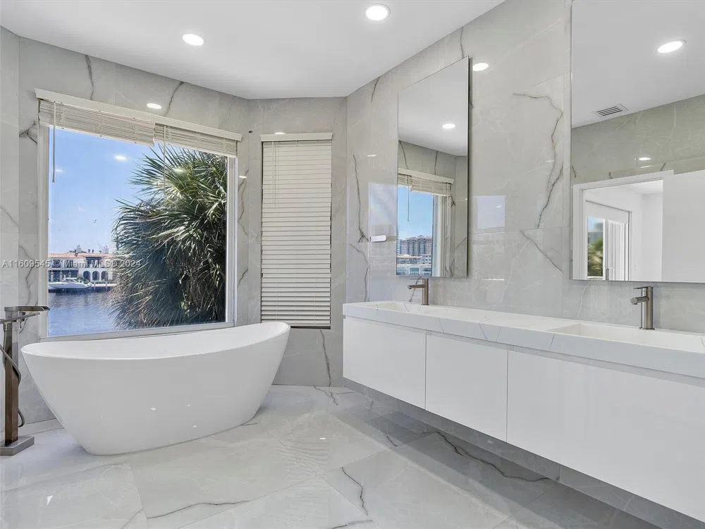 21301 NE 38th Ave #58 Aventura, FL 33180