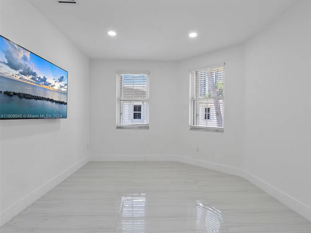21301 NE 38th Ave #58 Aventura, FL 33180