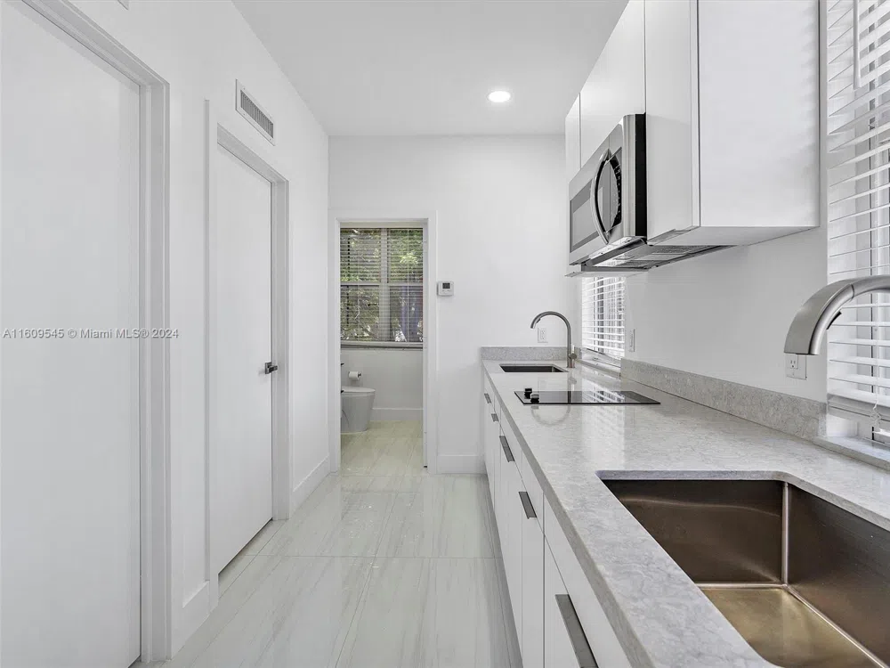 21301 NE 38th Ave #58 Aventura, FL 33180