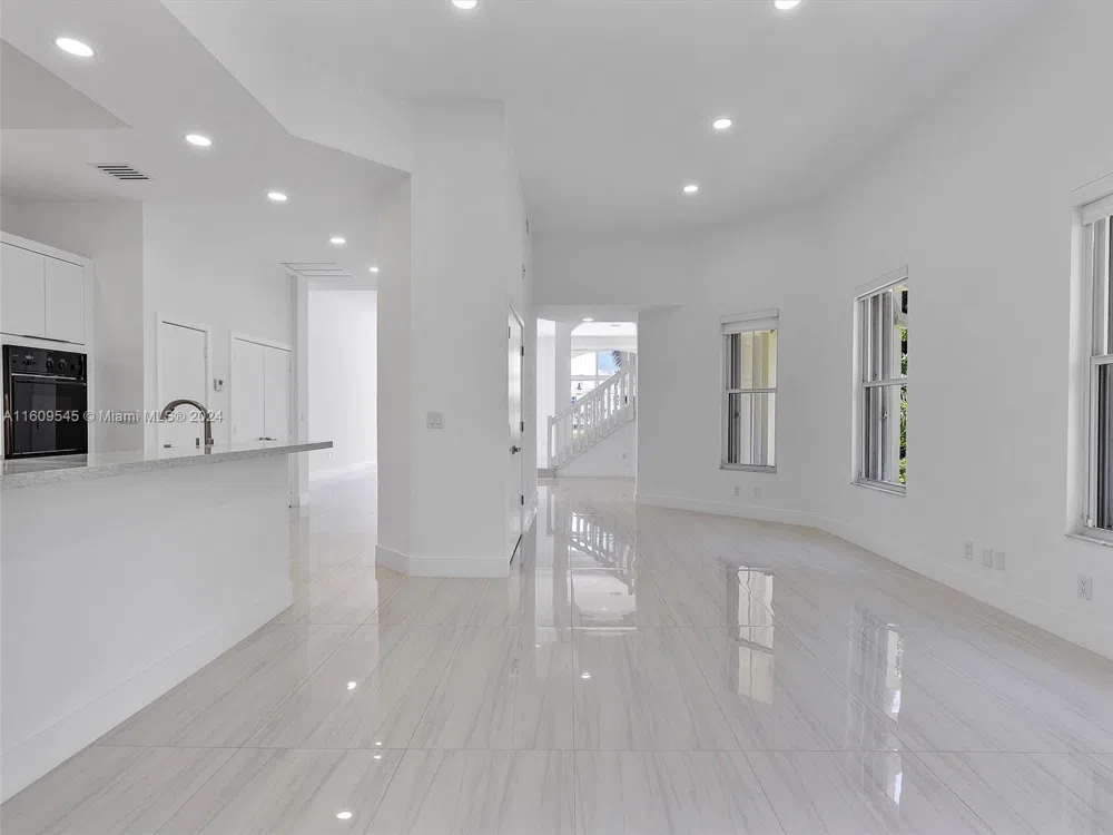 21301 NE 38th Ave #58 Aventura, FL 33180