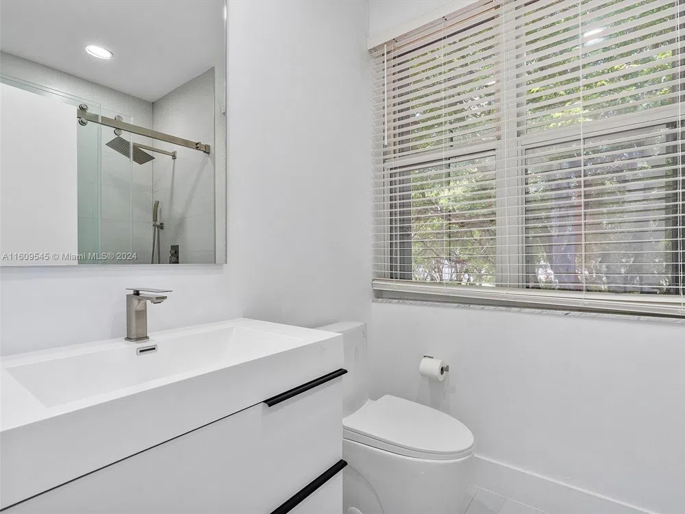 21301 NE 38th Ave #58 Aventura, FL 33180