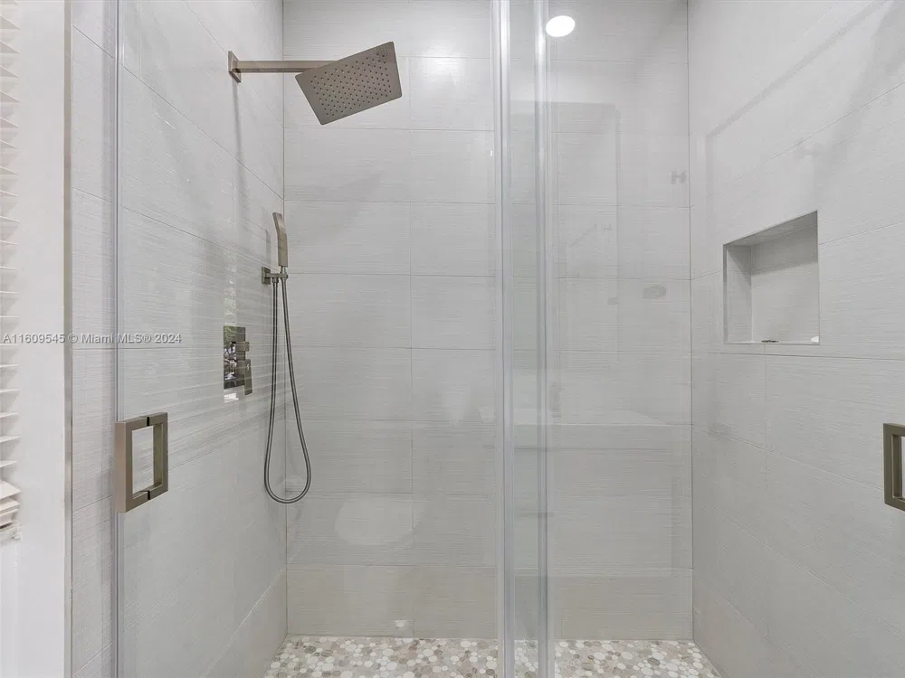 21301 NE 38th Ave #58 Aventura, FL 33180