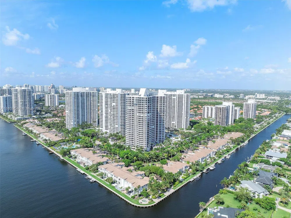 21301 NE 38th Ave #58 Aventura, FL 33180