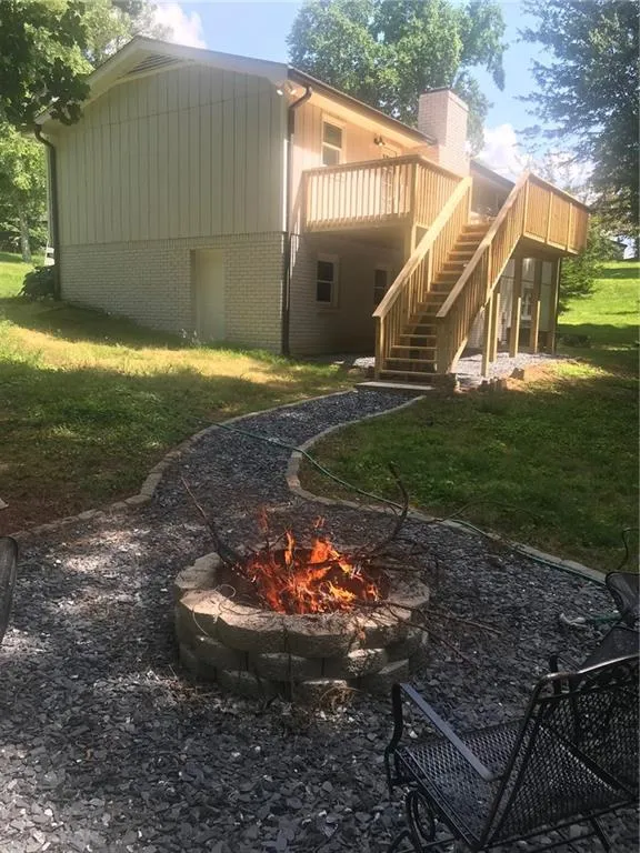 111 Quail Run Woodstock, GA 30189