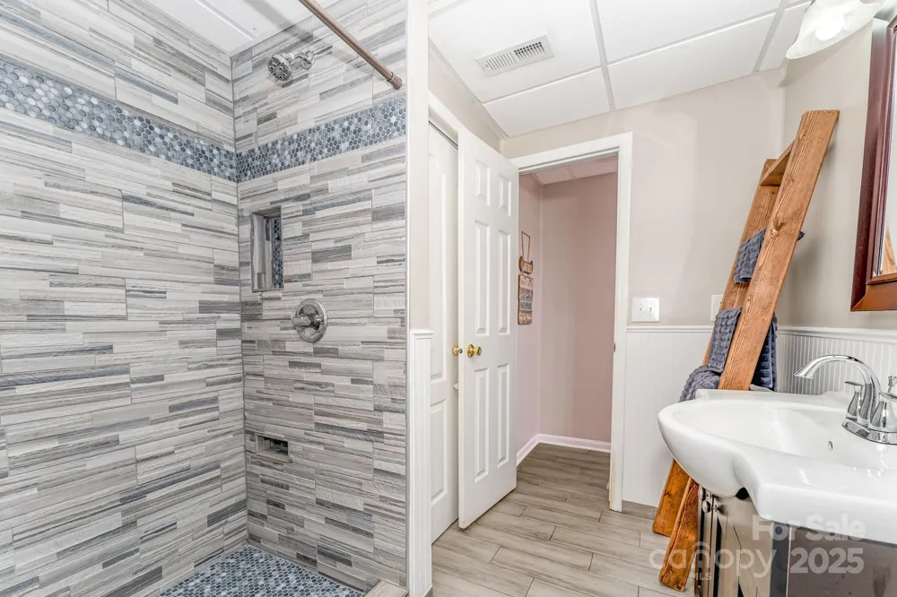 231 Badin View Road New London, NC 28127