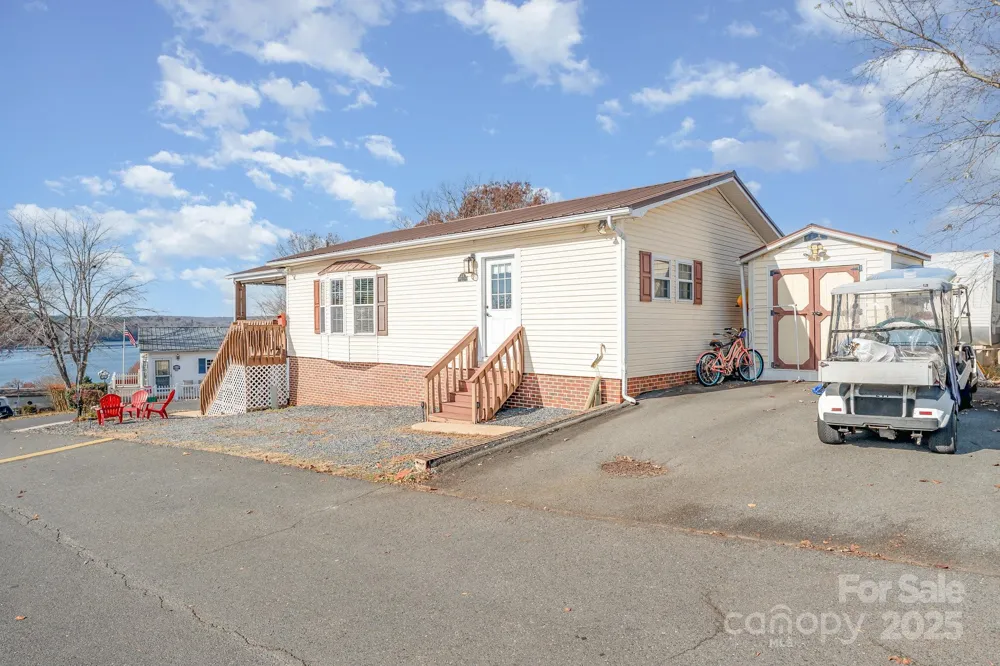 231 Badin View Road New London, NC 28127