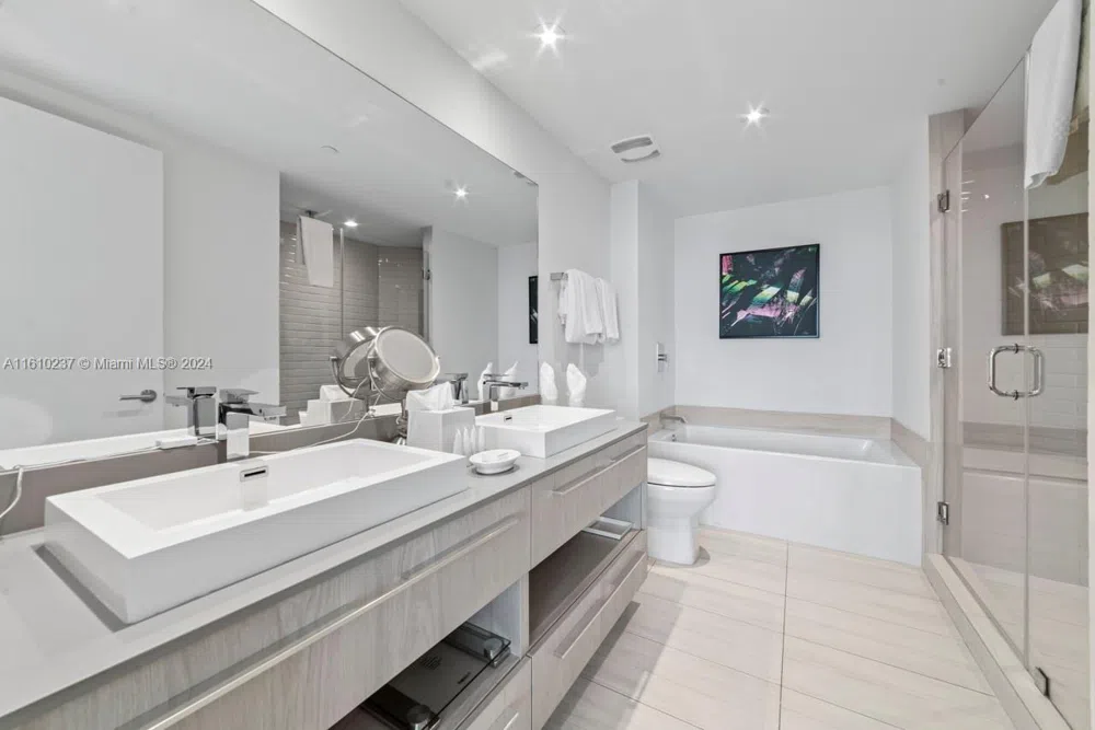 4010 S Ocean Dr #R2409 Hollywood, FL 33019