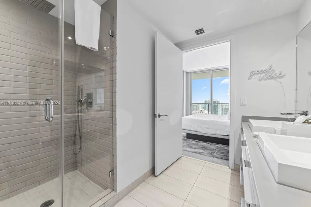 4010 S Ocean Dr #R2409 Hollywood, FL 33019