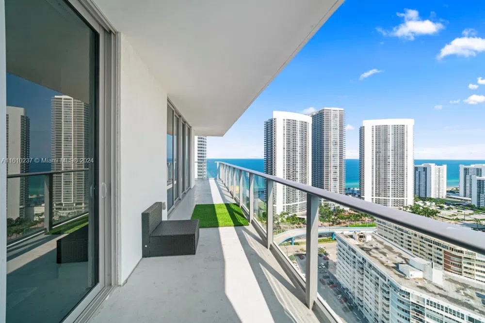 4010 S Ocean Dr #R2409 Hollywood, FL 33019