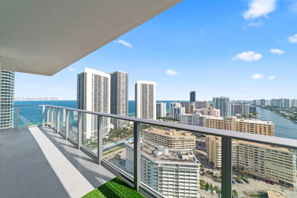 4010 S Ocean Dr #R2409 Hollywood, FL 33019